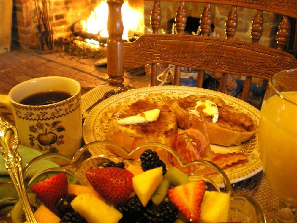 Munro House Bed And Breakfast Jonesville Екстер'єр фото